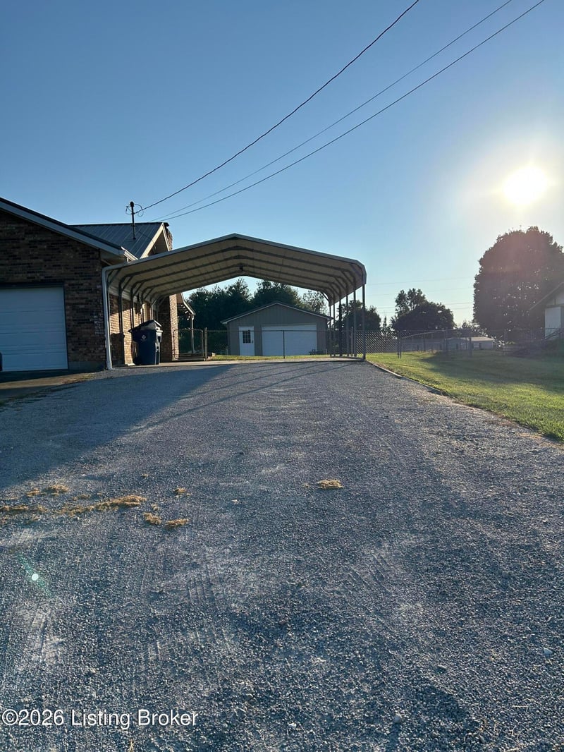 245 Cherwood Dr, Campbellsville, KY 42718