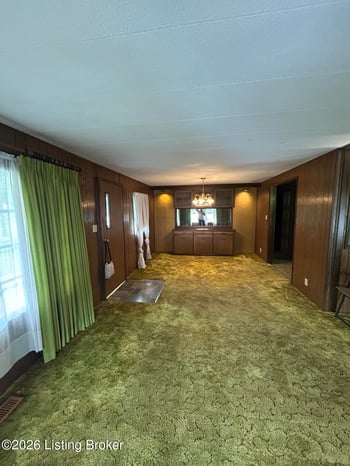 245 Octagon Ave, Louisville, KY 40229