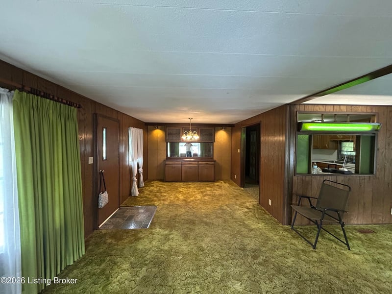 245 Octagon Ave, Louisville, KY 40229