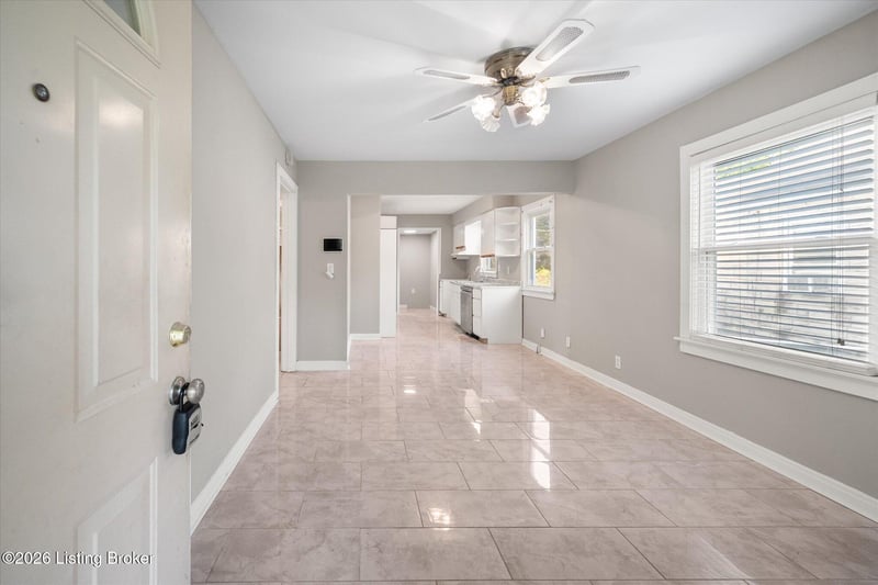 2455 Lindbergh Dr, Louisville, KY 40208