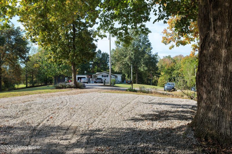 247 Shawnee Cir, Falls Of Rough, KY 40119