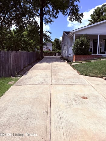 2474 Cherry St, Crescent Springs, KY 41017