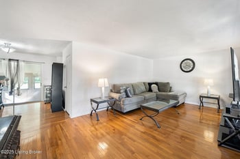 249 Indiana Trl, Radcliff, KY 40160