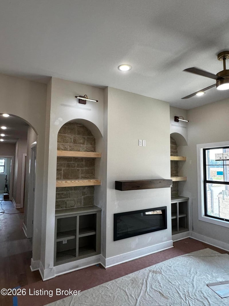 2492 Roundtop Rd, Elizabethtown, KY 42701