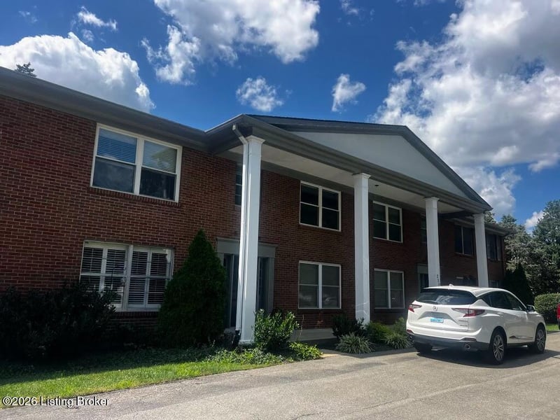 250 Chenoweth Ln #APT 2, Louisville, KY 40207