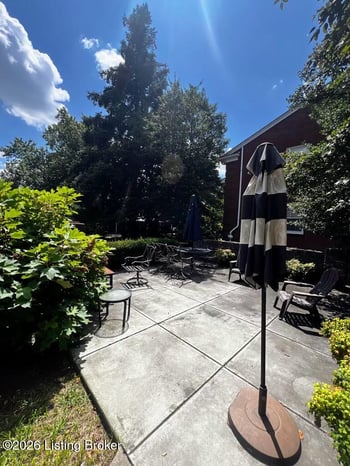 250 Chenoweth Ln #APT 2, Louisville, KY 40207