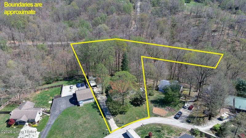 250 Wicker Ln, Brooks, KY 40109
