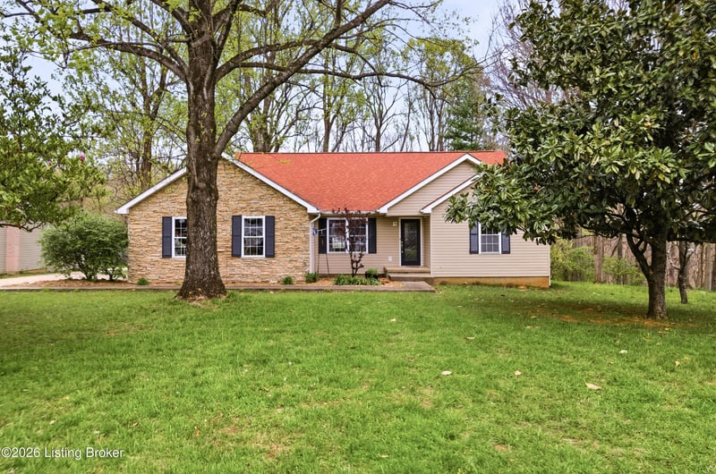 250 Wicker Ln, Brooks, KY 40109