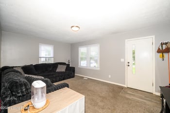 2503 Granville Way, Louisville, KY 40216