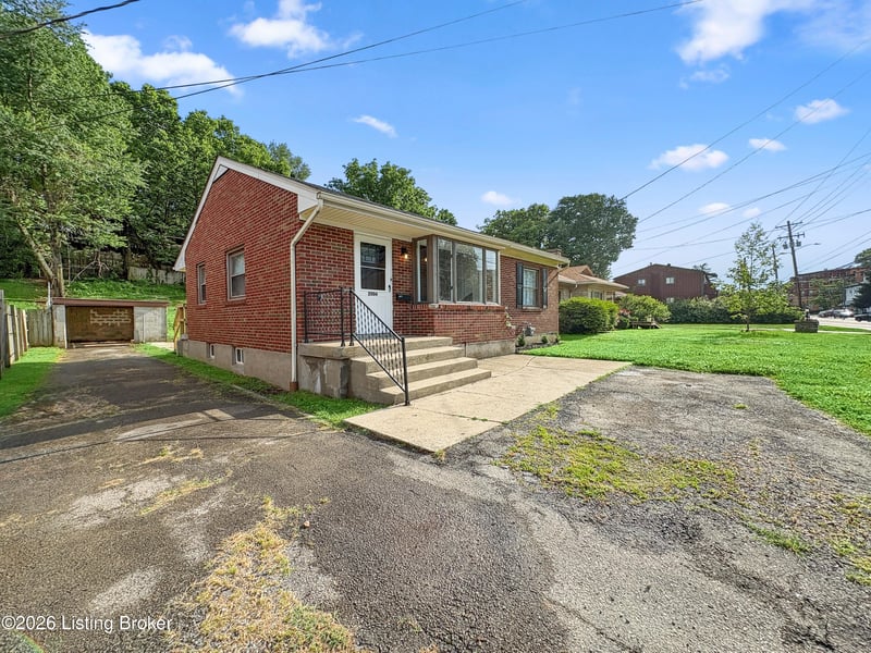 2504 Brownsboro Rd, Louisville, KY 40206