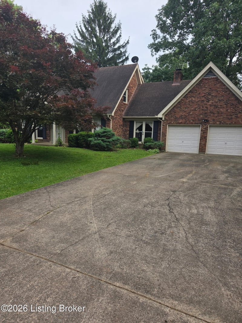 2504 Raven Rd, La Grange, KY 40031