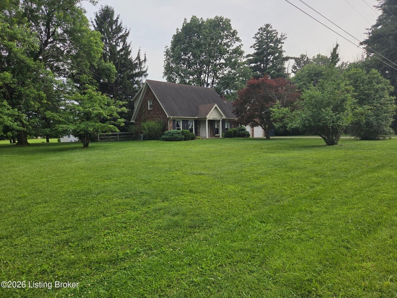 2504 Raven Rd, La Grange, KY 40031