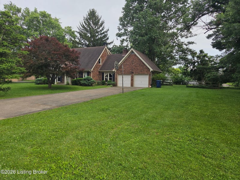 2504 Raven Rd, La Grange, KY 40031