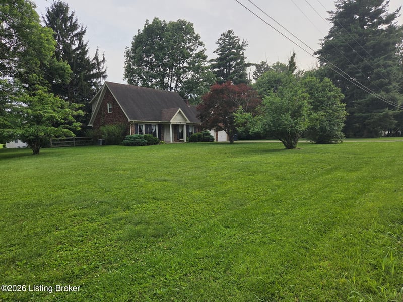 2504 Raven Rd, La Grange, KY 40031