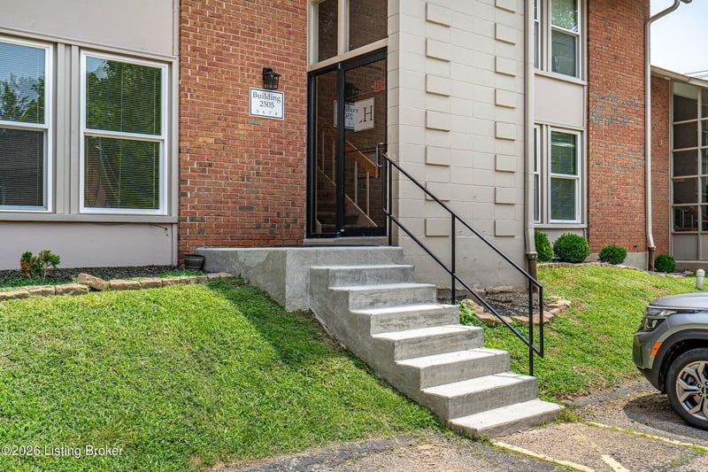 2505 Lindsay Ave #APT 5, Louisville, KY 40206