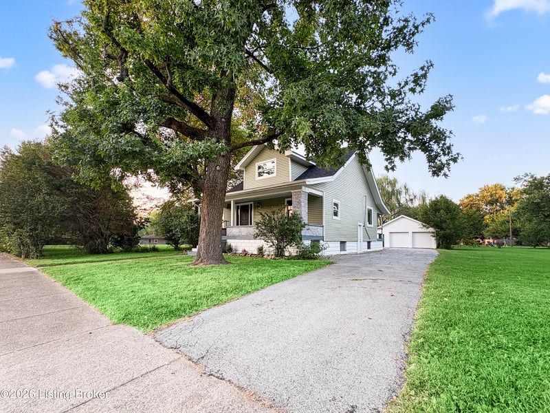 2505 Lower Hunters Tc, Louisville, KY 40216