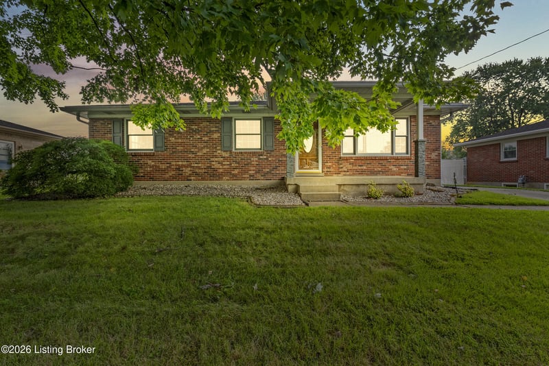 2507 Mavis Ct, Louisville, KY 40216