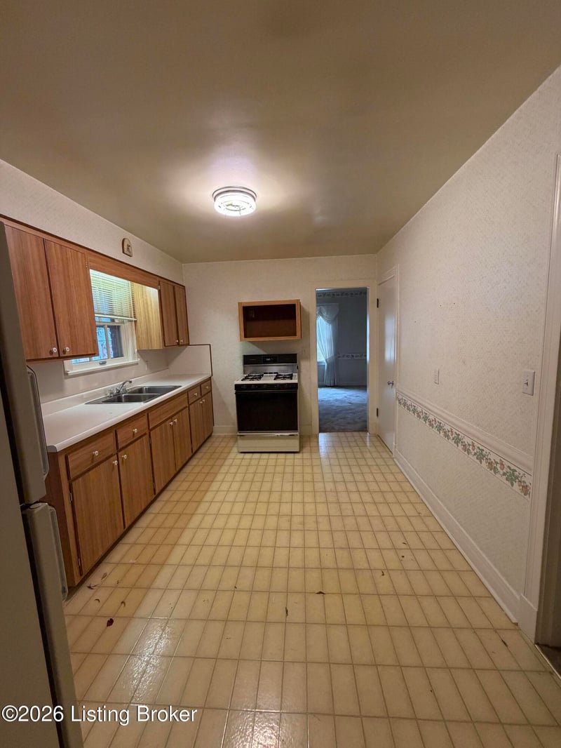 2508 Gardiner Ln, Louisville, KY 40205
