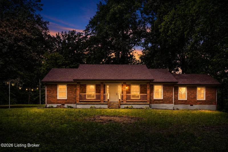 251 Colyer Ln, Shepherdsville, KY 40165