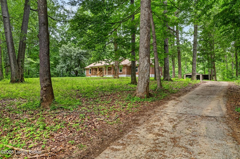 251 Colyer Ln, Shepherdsville, KY 40165