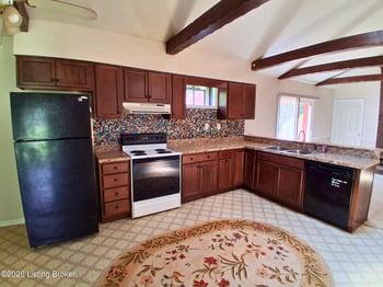 2510 Cambridge Dr, Shepherdsville, KY 40165
