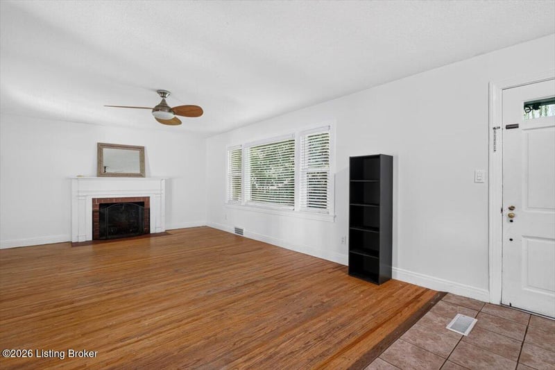 2510 Goldsmith Ln, Louisville, KY 40218