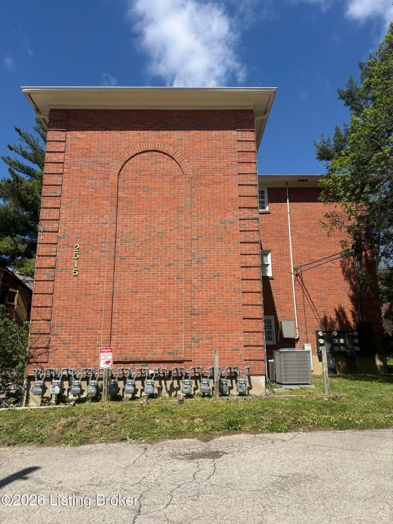 2515 Brownsboro Rd, Louisville, KY 40206