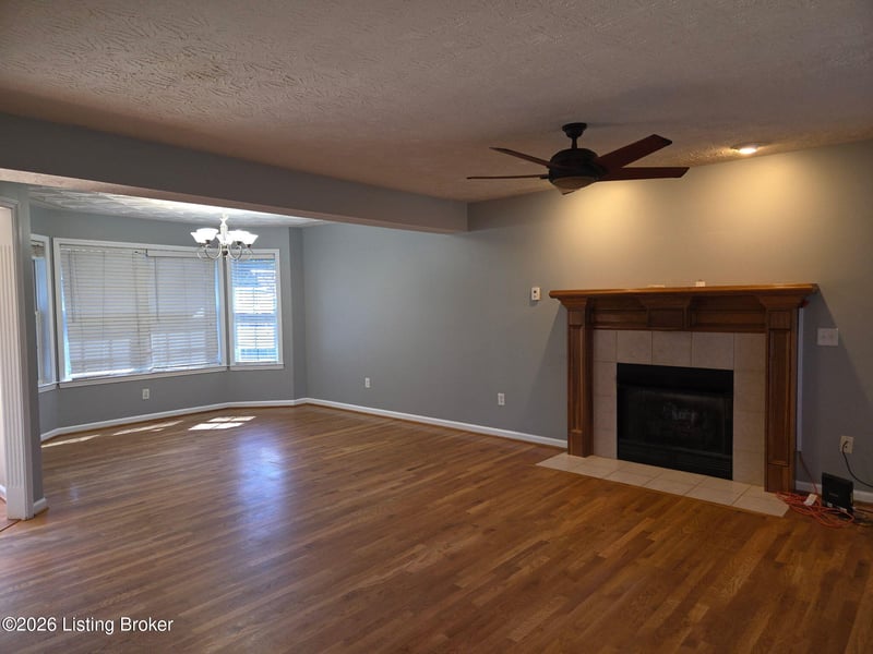 2517 Kensington Way, Elizabethtown, KY 42701