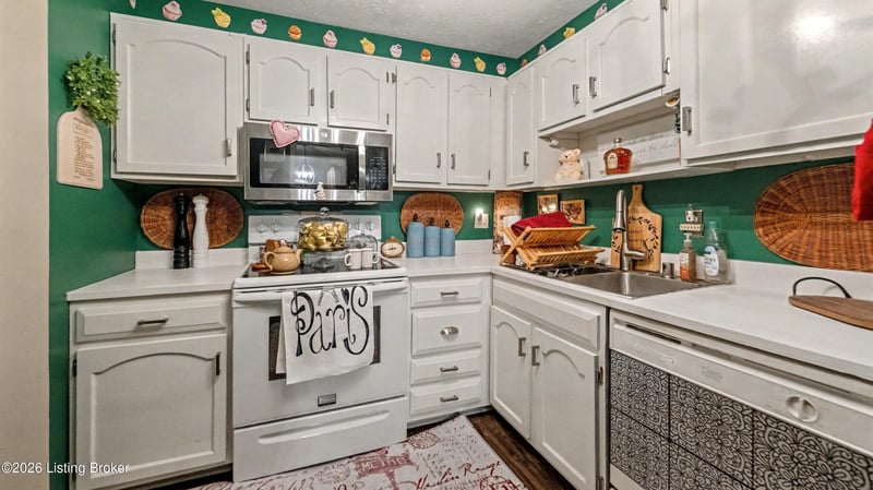 252 El Conquistador Pl, Louisville, KY 40220
