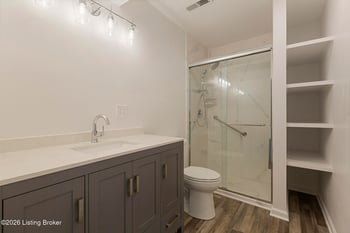 252 W River Rd, Charlestown, IN 47111