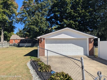 2521 Adrienne Way, Louisville, KY 40216