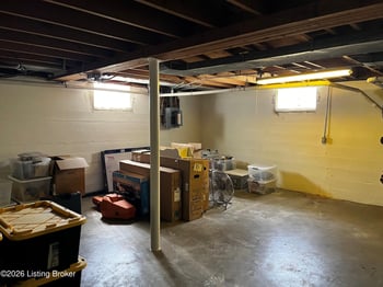 2528 Gardiner Ln, Louisville, KY 40205