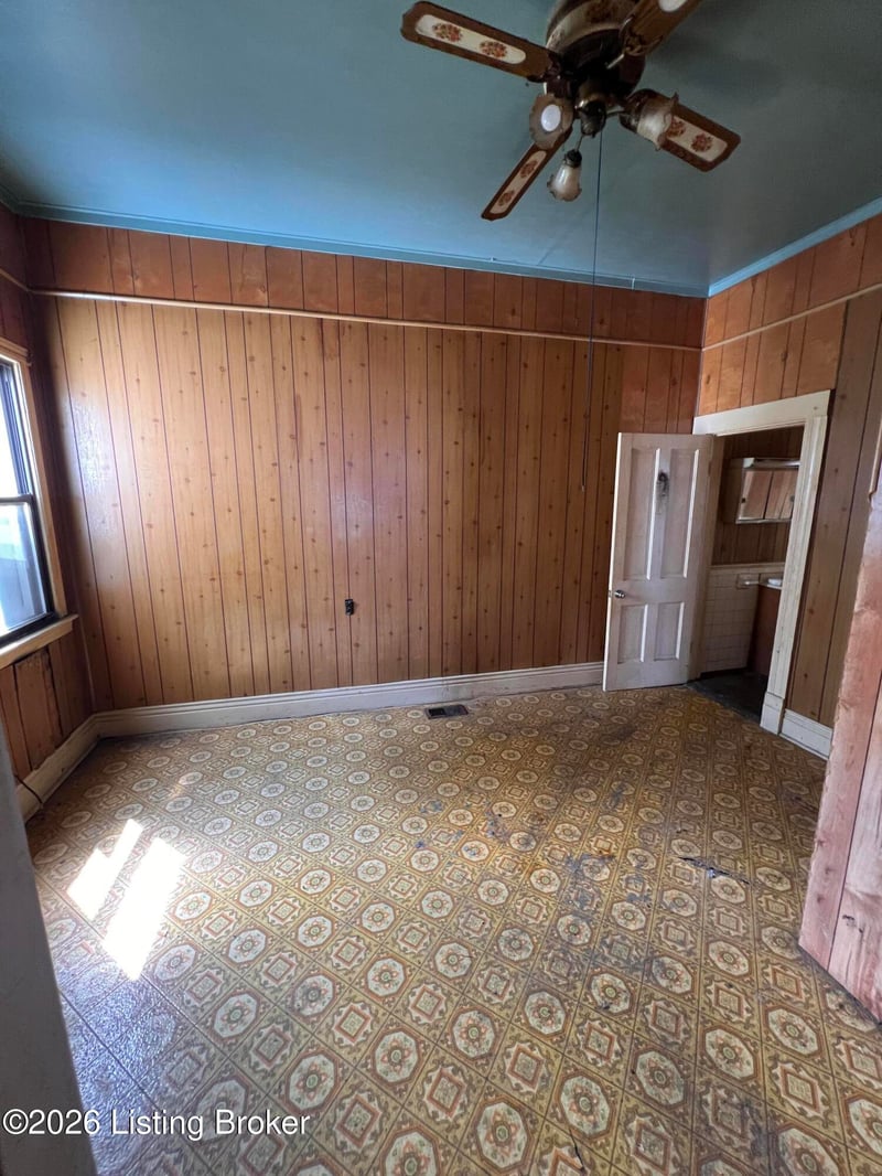 2535 St Xavier St, Louisville, KY 40212