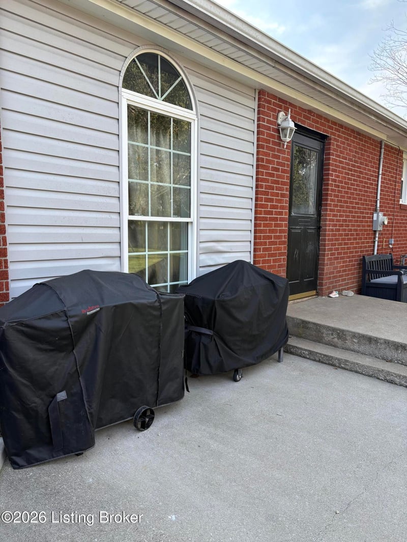 2574 Zoneton Rd, Shepherdsville, KY 40165