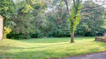 259 E Valleyview Dr, Mt Washington, KY 40047