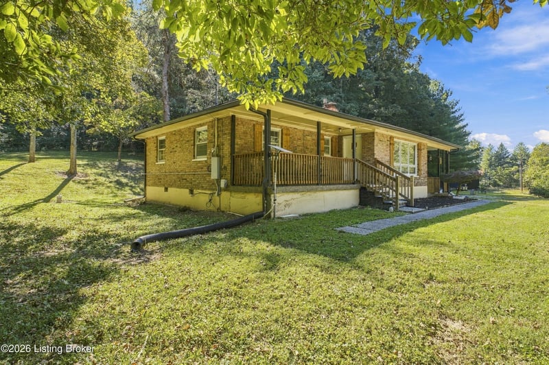 2598 Weavers, West Point, KY 40177