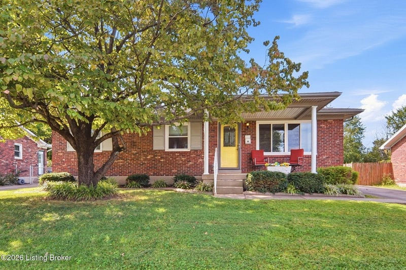2604 Alps Rd, Louisville, KY 40216