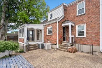 2609 Landor Ave, Louisville, KY 40205