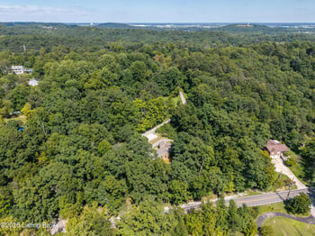 2610 Arnoldtown Woods Rd, Louisville, KY 40214