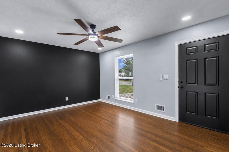 2612 Lamborne Blvd, Louisville, KY 40272
