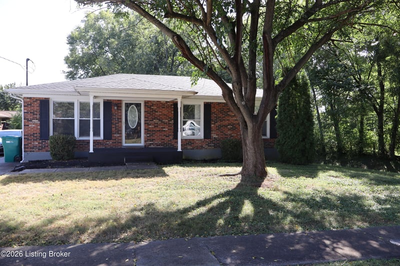 2616 Accasia Dr, Louisville, KY 40216