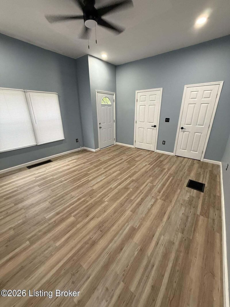 2618 W Main St, Louisville, KY 40212