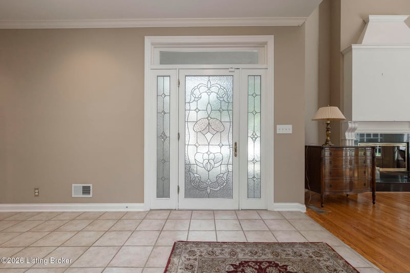 2619 Alia Cir, Louisville, KY 40222