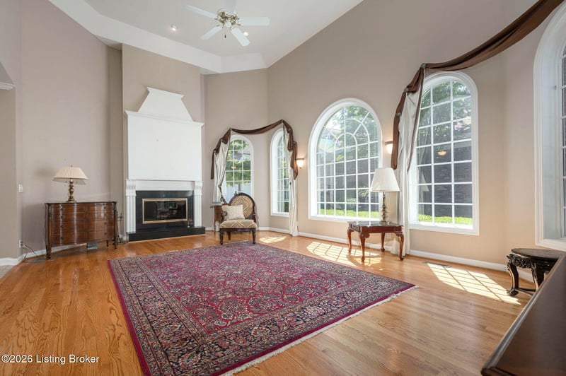2619 Alia Cir, Louisville, KY 40222