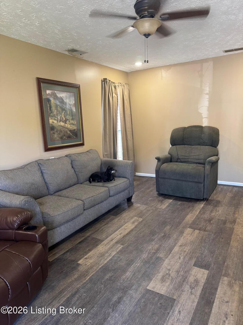 2620 Rowan St, Louisville, KY 40212