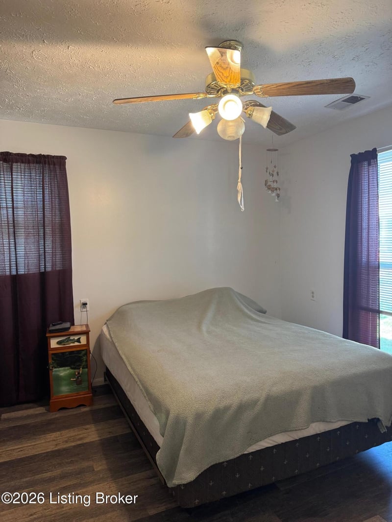 2620 Rowan St, Louisville, KY 40212