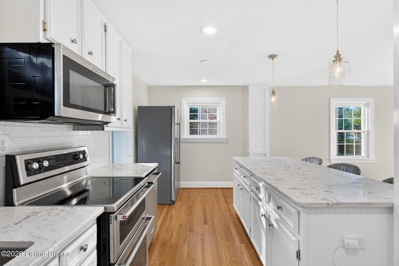 2627 Landor Ave, Louisville, KY 40205