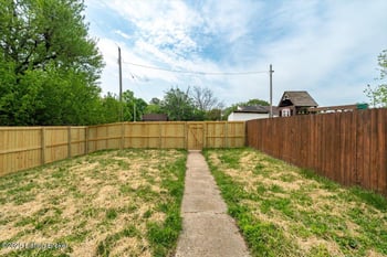 2632 Woodland Ave, Louisville, KY 40211