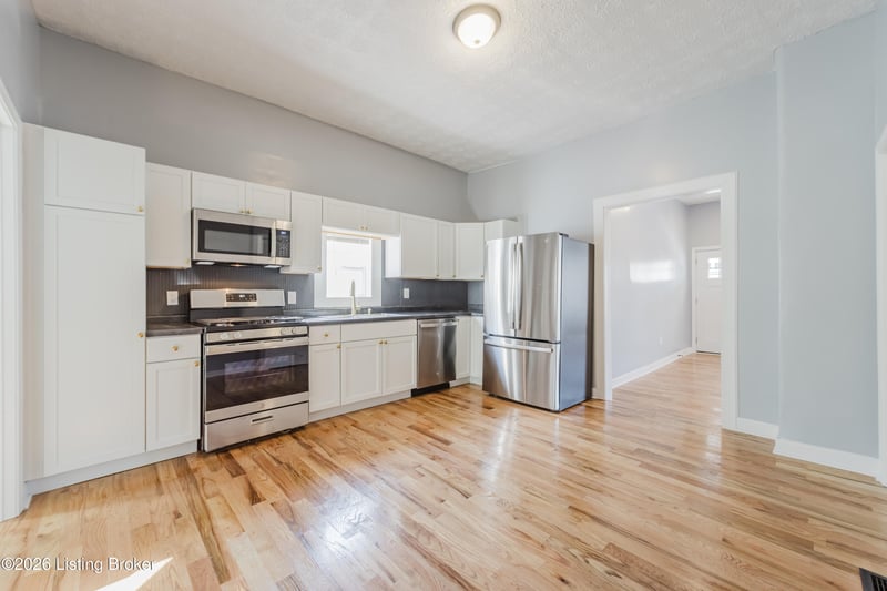 2639 Greenwood Ave, Louisville, KY 40211