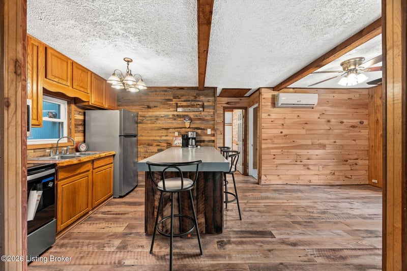 265 S Cave Springs Rd, Leitchfield, KY 42754